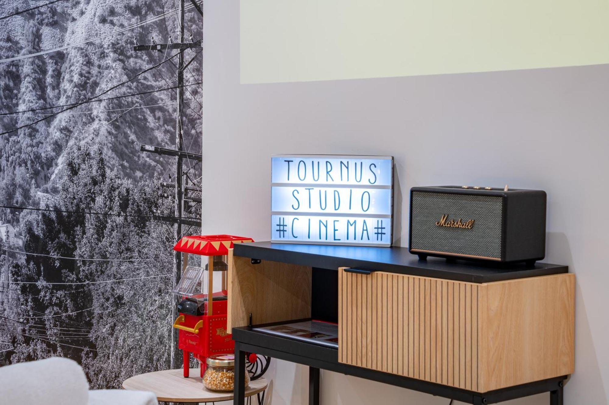 Food And Chill - Deux Appartements Hypercentre - 1 Theme Cinema - By Primo C0Nciergerie Tournus Exterior foto